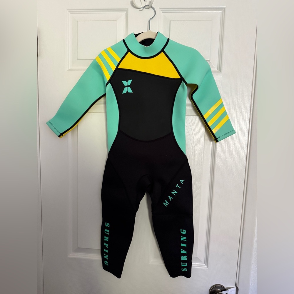 BRAND NEW- Dive & Sail Child/Youth Wet Suit
